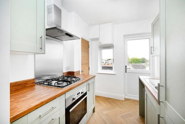 3 bedroom flat to rent - Photo 1