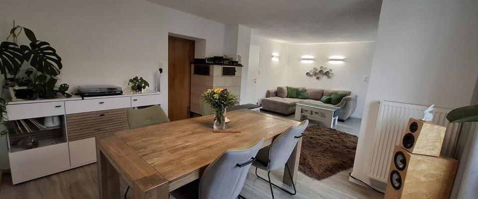 Kernasanierte Wohnung in DHH mit gehobener Ausstattung - Photo 1