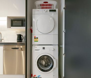 Modern Secured Apartment close to the City - Photo 4