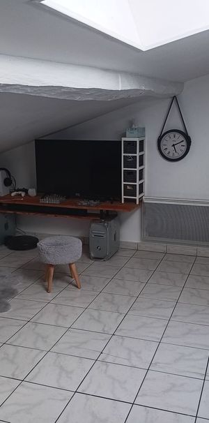 Location Appartement 2 pièces 21m² AMBERIEU EN BUGEY 01500 - Photo 1