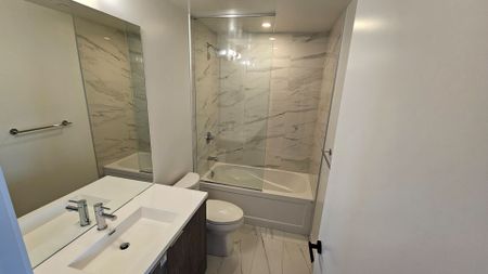 For Lease - 8 Interchange Way Unit# 5710, Vaughan, Ontario - Photo 3