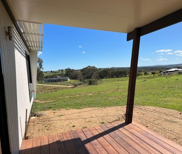 MODERN FARM LIVING - Photo 6