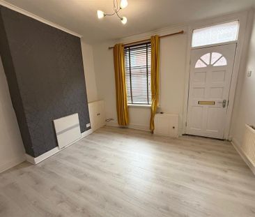 Tower Street - Photo 2