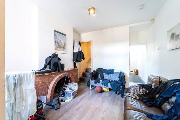 4 bedroom terraced house to rent - Photo 1