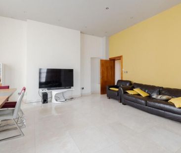 4 bedroom apartment to rent - Photo 1