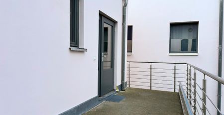 gz-i.de: Erstbezug! Charmante 2- Zimmer -Wohnung mit Balkon u. separten Eingang - Foto 4