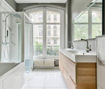 Location appartement, Paris 7ème (75007), 5 pièces, 136.14 m², ref ... - Photo 4