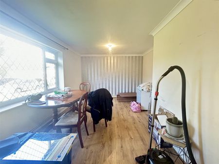 2 Bedroom Apartment To Let - Photo 3