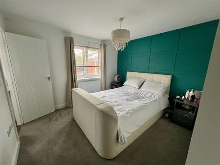 3 bedroom semi-detached house to rent - Photo 4