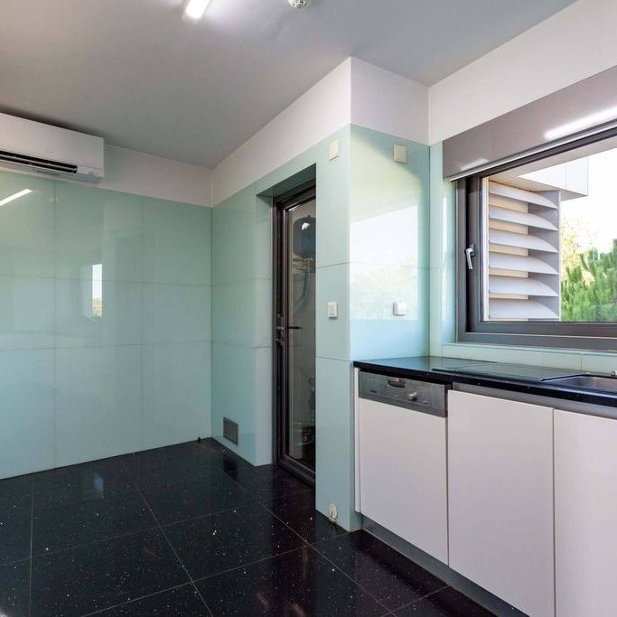 Luxury Flat for rent in Cascais e Estoril, Portugal - Photo 1