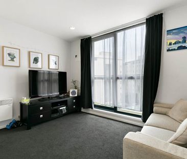 City Living at its Best!! - Photo 5