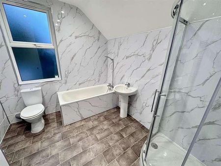 Whitehall Road, Uxbridge, UB8 - Photo 4