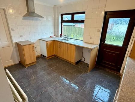 53 Rathcoole Drive, Newtownabbey, BT37 9AH - Photo 3