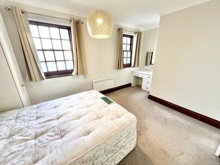 Victoria Court, Tower Court Mews, Westcliff-on-Sea, Essex, SS0 7QJ - Photo 3