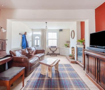 2 bedroom terraced house to rent - Photo 2