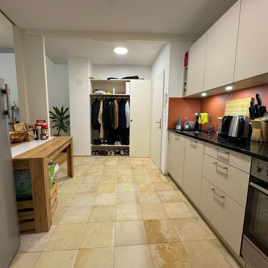 Charming and newly renovated 2.5-room apartment in a sunny and quiet location in Twann - Photo 1