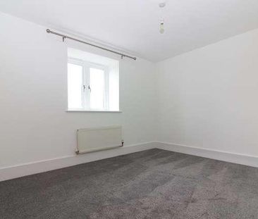 Broughton - A Prime Double Bedroom Apartment Overlooking Brook And ... - Photo 6