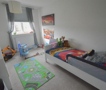 3 bedroom terraced house to rent - Photo 6