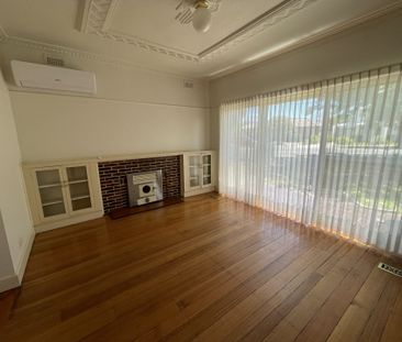 Two bedrooms plus one study home - Photo 3