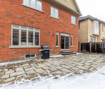 For Lease - 71 Allison Ann Way, Vaughan, Ontario - Photo 4