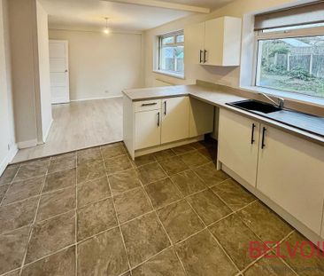 3 bedroom semi-detached house to rent - Photo 6