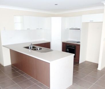 Spacious Family Home in a Quiet Location - Photo 6