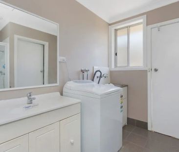 Comfortable Living in a Convenient North Albury Location - Photo 3