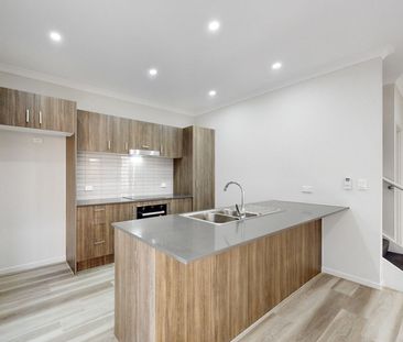 Central Townhouse - Photo 6