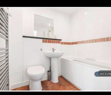 2 bedroom maisonette to rent - Photo 3