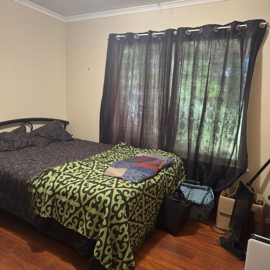 Edwardstown - Photo 1