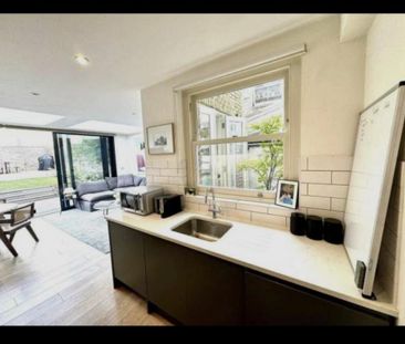 2 bedroom ground floor flat to rent - Photo 4