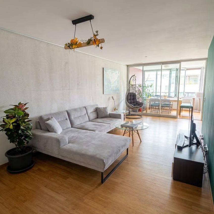 3.5 Zimmer, 109 m², 2. Stock - Photo 1