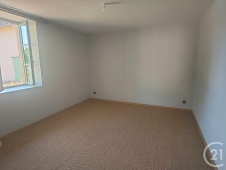 Location Maison 4 pièces 150m² LURCY LEVIS 03320 - Photo 2