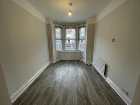 69 Nevis Avenue, Belfast, BT4 3AD - Photo 3