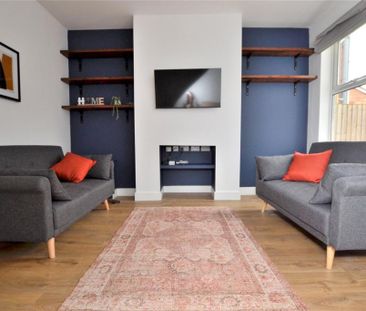 4 bedroom terraced house to rent - Photo 2