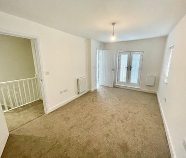 2 bedroom semi-detached house to rent - Photo 6