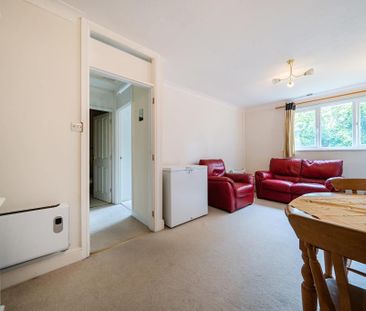 2 bedroom maisonette to rent - Photo 1