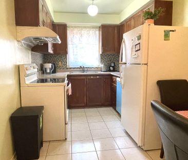 For Lease - 1235 Blackburn Drive Unit# Unit 2, Oakville, Ontario - Photo 3