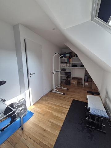 Maison 4 chambres cour et garage centre bourg - Photo 2