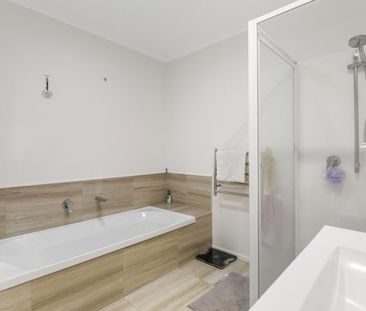 Pyes Pa Perfection - Photo 3