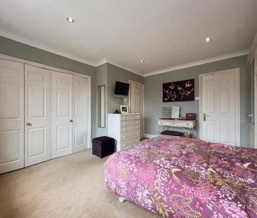 4 bedroom detached house to rent - Photo 4