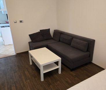 Prenájom rodinného domu Bratislava Záhorská Bystrica - Photo 2