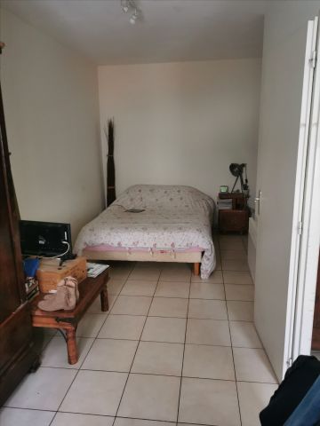 Location Appartement 3 pièces 75m² - Photo 4