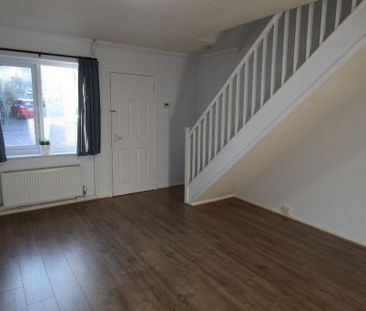 2 bedroom semi-detached house to rent - Photo 2