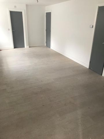 2 bedroom link detached house to rent - Photo 2