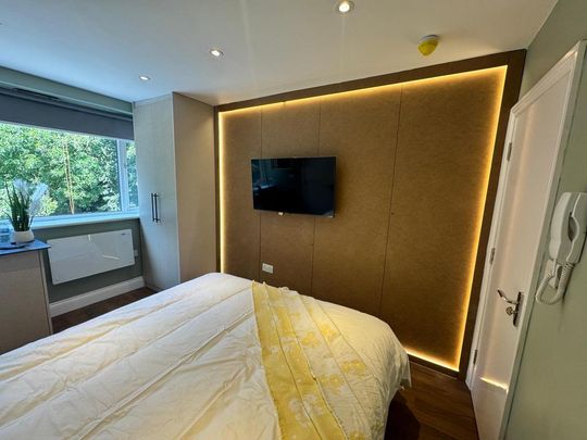 6 bedroom terraced house to rent - Photo 1