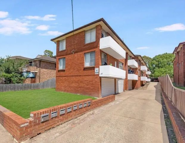 “2 Bedroom Unit First Floor” - Photo 1