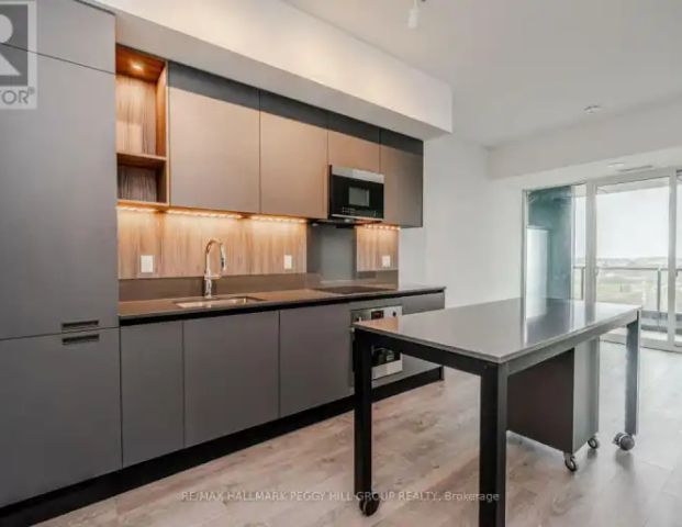 1001 - 39 MARY STREET | 1001 - 39 MARY STREET, Barrie - Photo 1