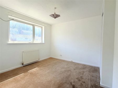Edwards Close, Plymouth, Devon, PL7 - Photo 5