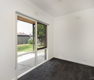 215 Gooch Street, Thornbury - Photo 3